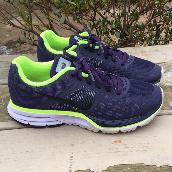 Nike Pegasus Zoom 30 H2O Repel Running Shoes - Picture 2 of 7